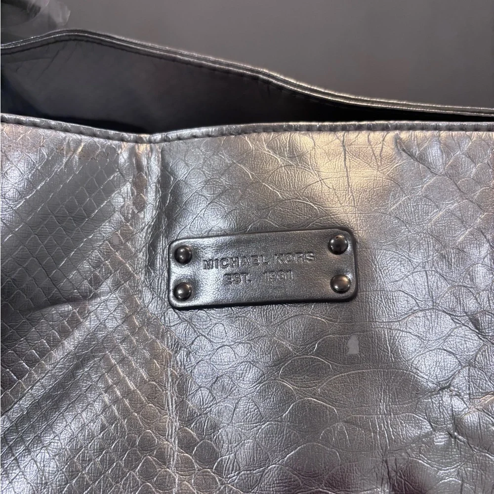 Michael Kors Metallic Silver Tote - Picture 4 of 6